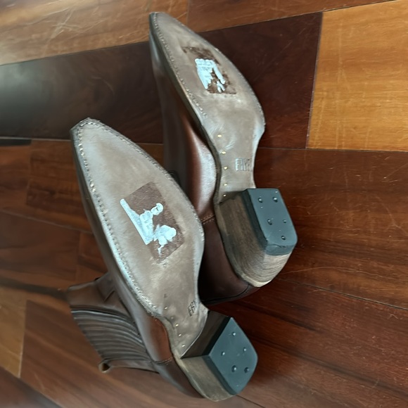Frye leather ankle boots 8.5b - Picture 4 of 5